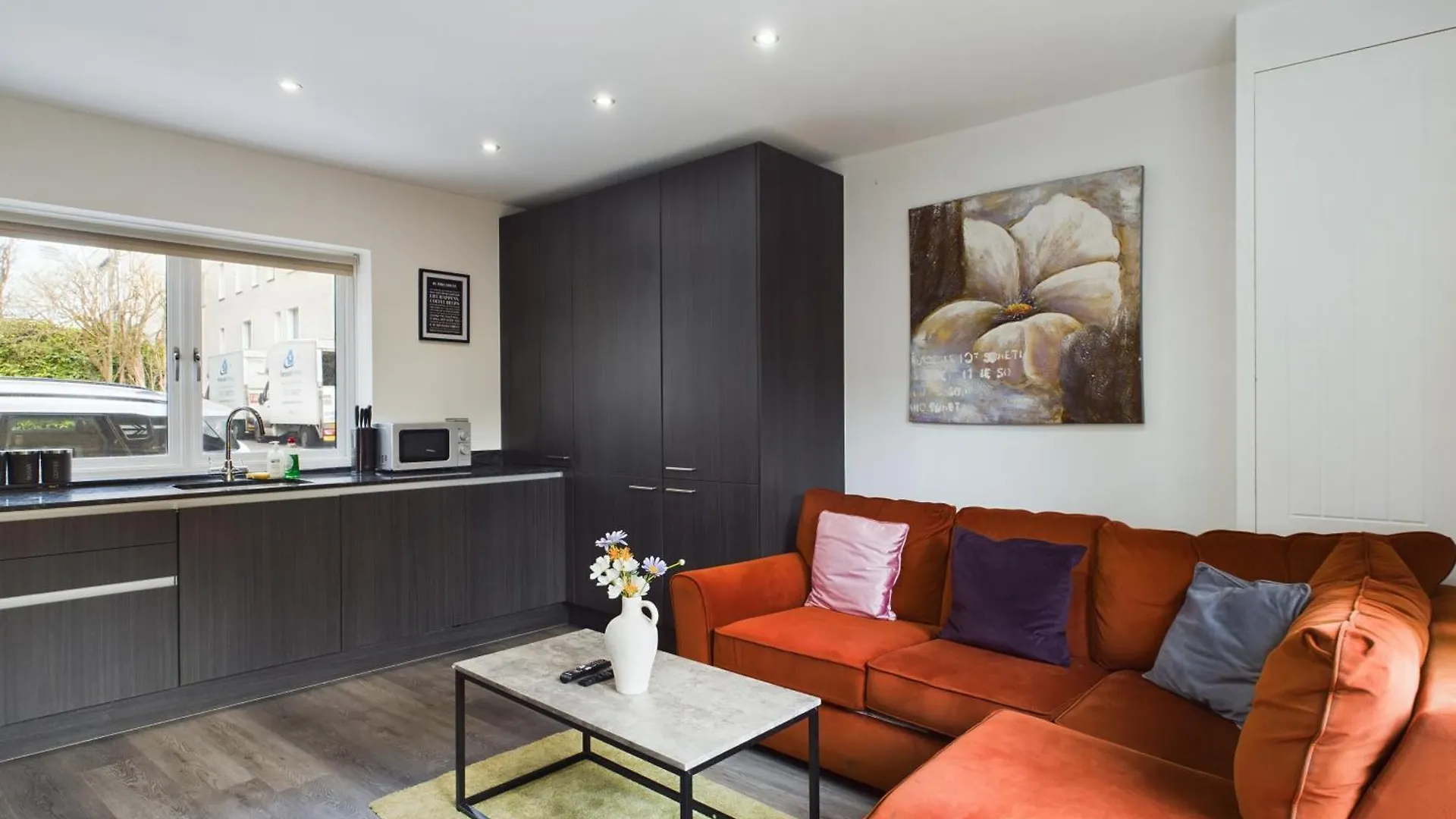 Orange Horizon - Brighton Central - 6 Beds